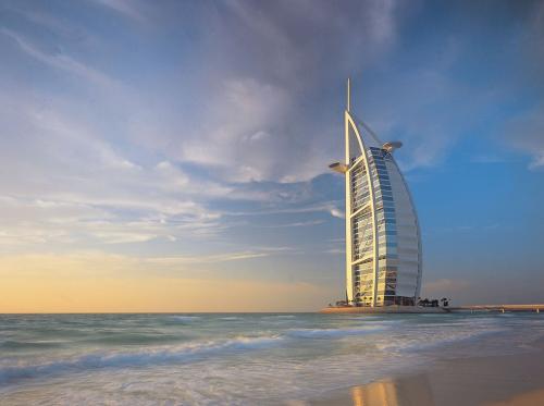 阿聯(lián)酋招工項目及地域簡介